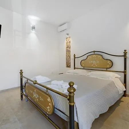 Via Roma 50 Bacu Abis